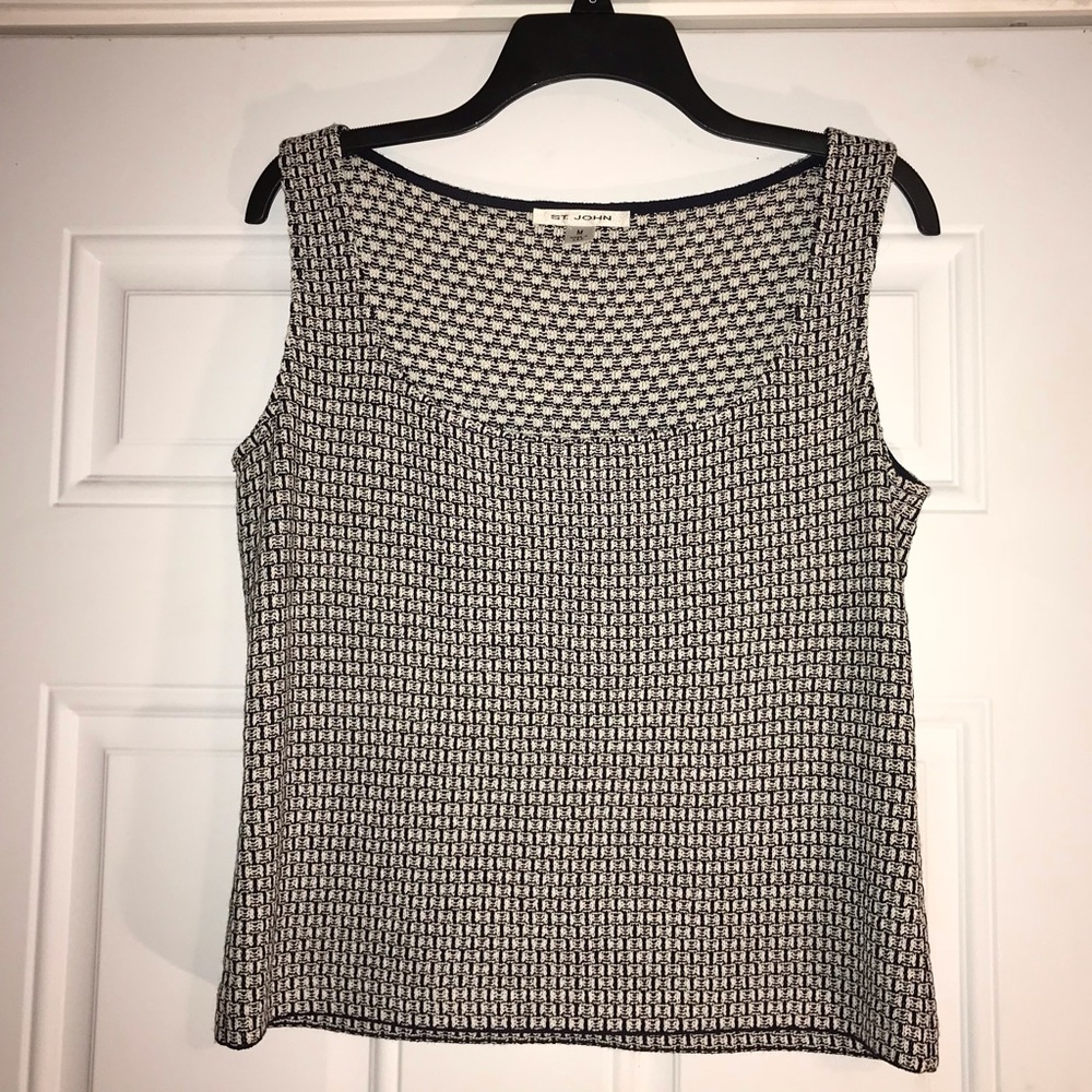 Fabulous St. John print tank top sz M